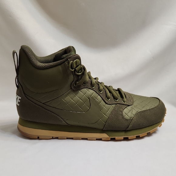 Nike MD Runner 2 Mid Premium High-Top Training Sneakers  (W Size 8.5) - Picture 1 of 13